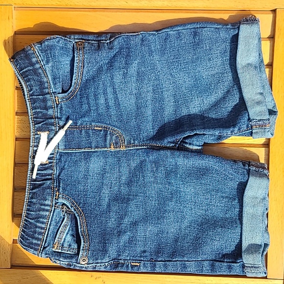 Old Navy Other - Old Navy Jean Shorts 4T Like New